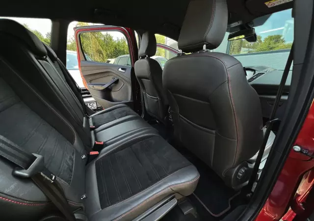 FORD Kuga 1.5 EcoBoost FWD ST-Line ASS