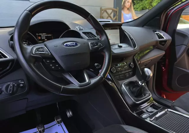 FORD Kuga 1.5 EcoBoost FWD ST-Line ASS