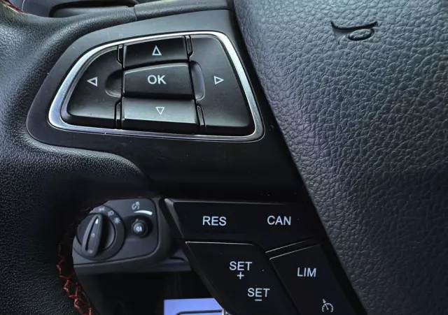 FORD Kuga 1.5 EcoBoost FWD ST-Line ASS