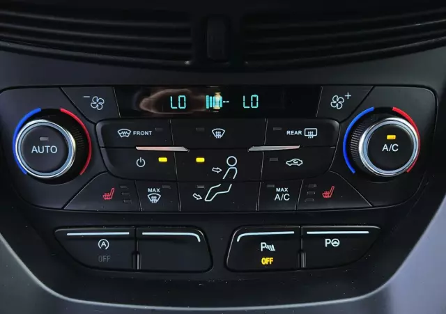 FORD Kuga 1.5 EcoBoost FWD ST-Line ASS