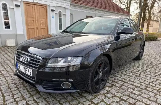 AUDI A4 