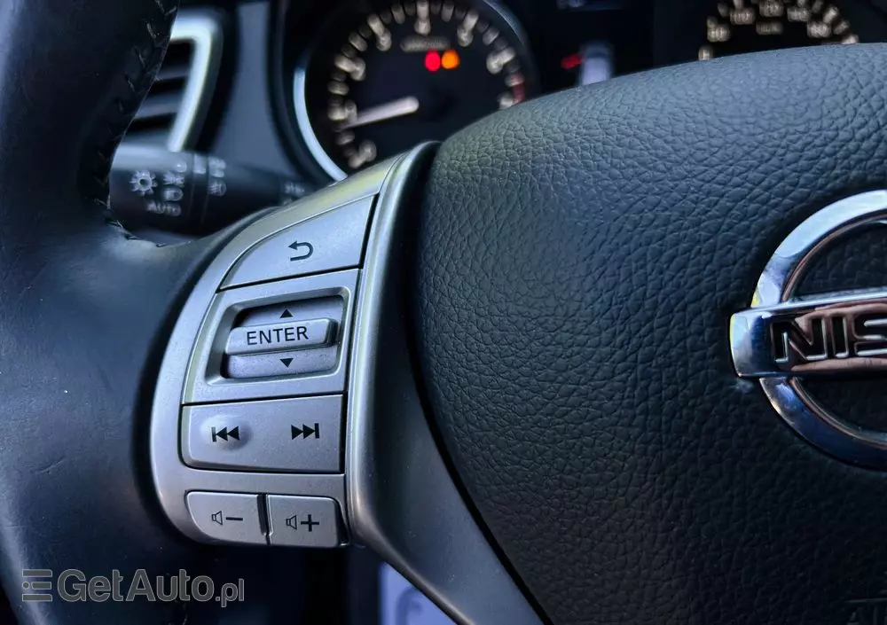 NISSAN Qashqai 1.6 DIG-T Visia