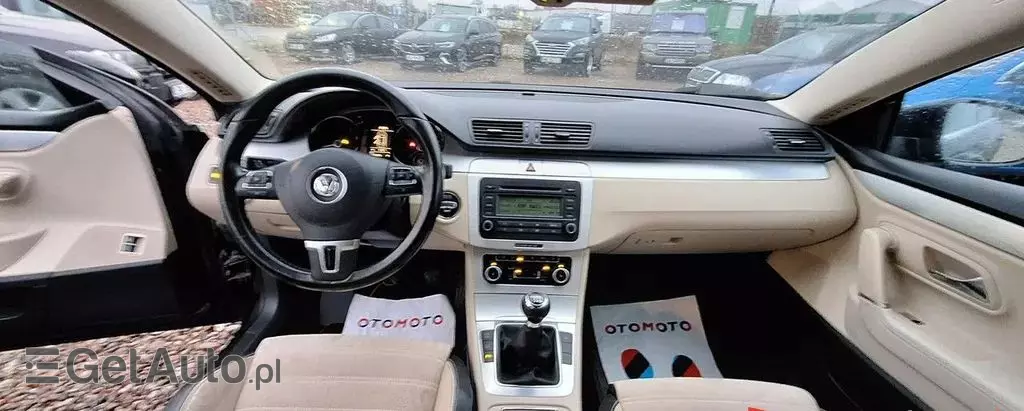 VOLKSWAGEN Passat CC 