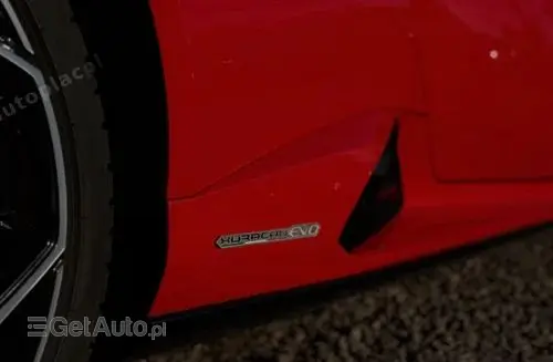 LAMBORGHINI Huracán 