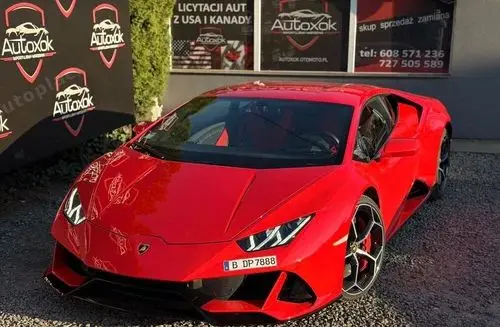 LAMBORGHINI Huracán 