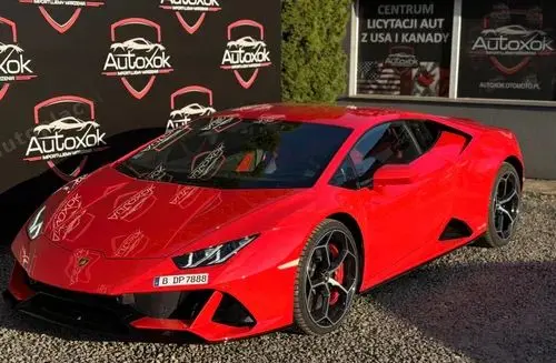 LAMBORGHINI Huracán 