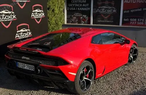 LAMBORGHINI Huracán 