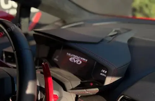 LAMBORGHINI Huracán 