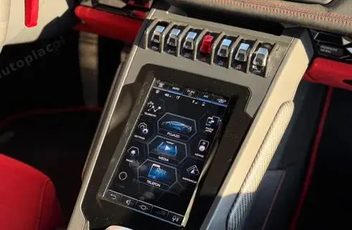 LAMBORGHINI Huracán 