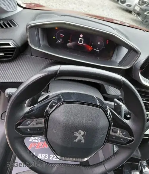 PEUGEOT 208 