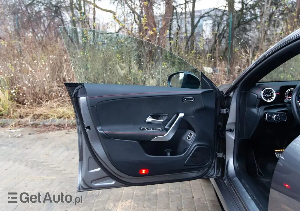 MERCEDES-BENZ CLA AMG 35 4Matic B AMG Speedshift 8G-DCT AMG Line Advanced Plus