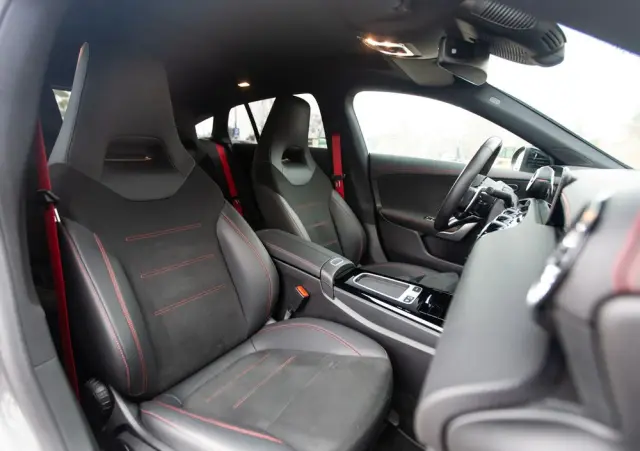 MERCEDES-BENZ CLA AMG 35 4Matic B AMG Speedshift 8G-DCT AMG Line Advanced Plus