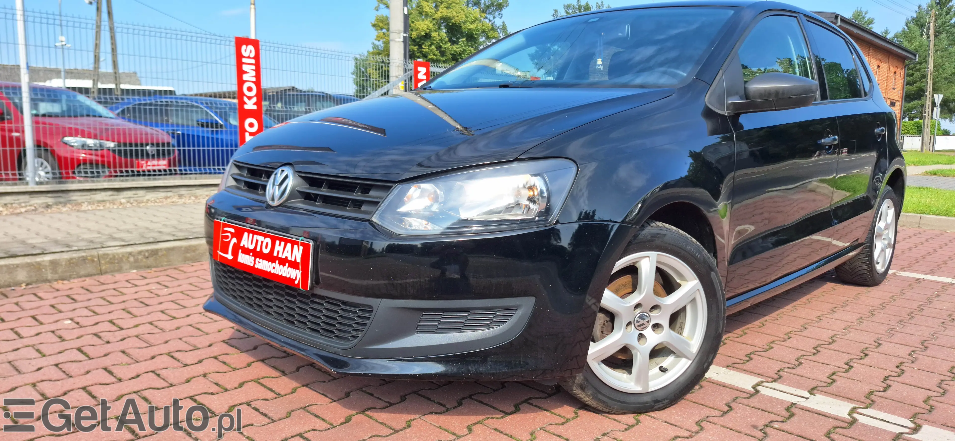 VOLKSWAGEN Polo 