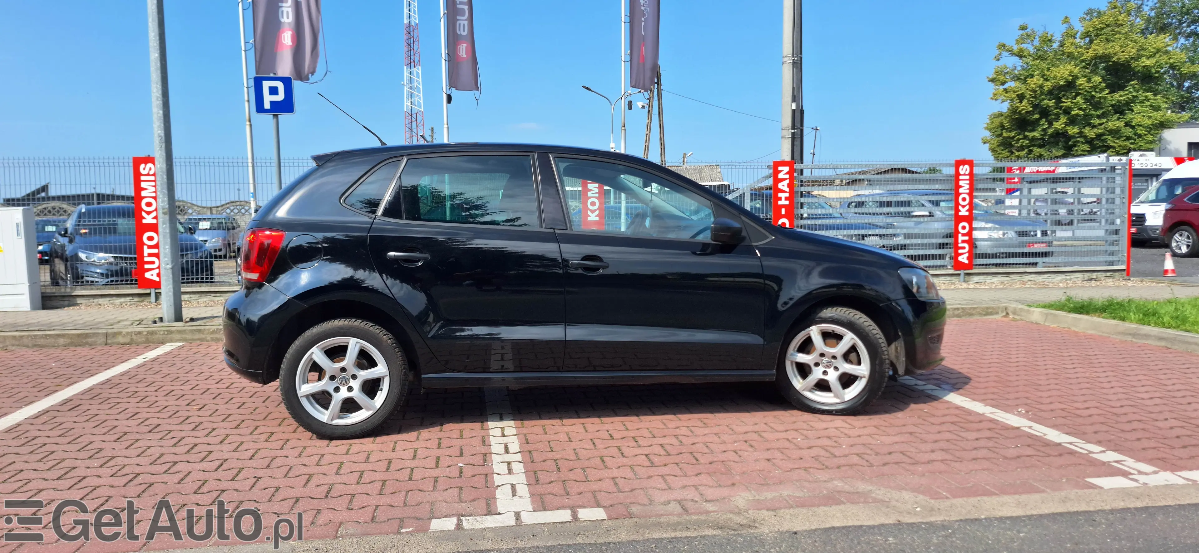 VOLKSWAGEN Polo 