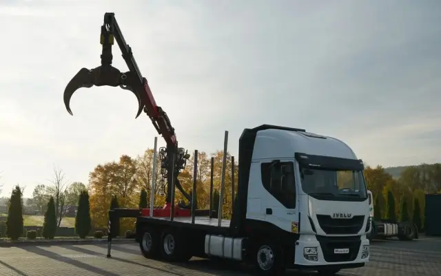 IVECO STRALIS  560 / 6X4 / DO DREWNA / DO DRZEWA / DO LASU /  HDS PALFINGER EPSILON  / UDŹWIG - 5 250 KG 