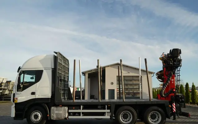 IVECO STRALIS  560 / 6X4 / DO DREWNA / DO DRZEWA / DO LASU /  HDS PALFINGER EPSILON  / UDŹWIG - 5 250 KG 