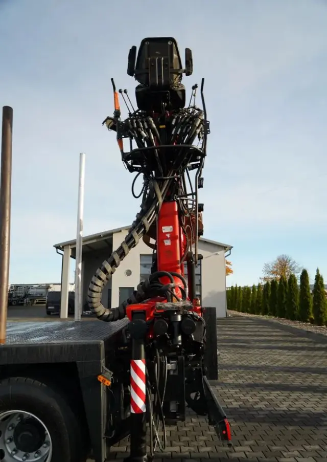 IVECO STRALIS  560 / 6X4 / DO DREWNA / DO DRZEWA / DO LASU /  HDS PALFINGER EPSILON  / UDŹWIG - 5 250 KG 