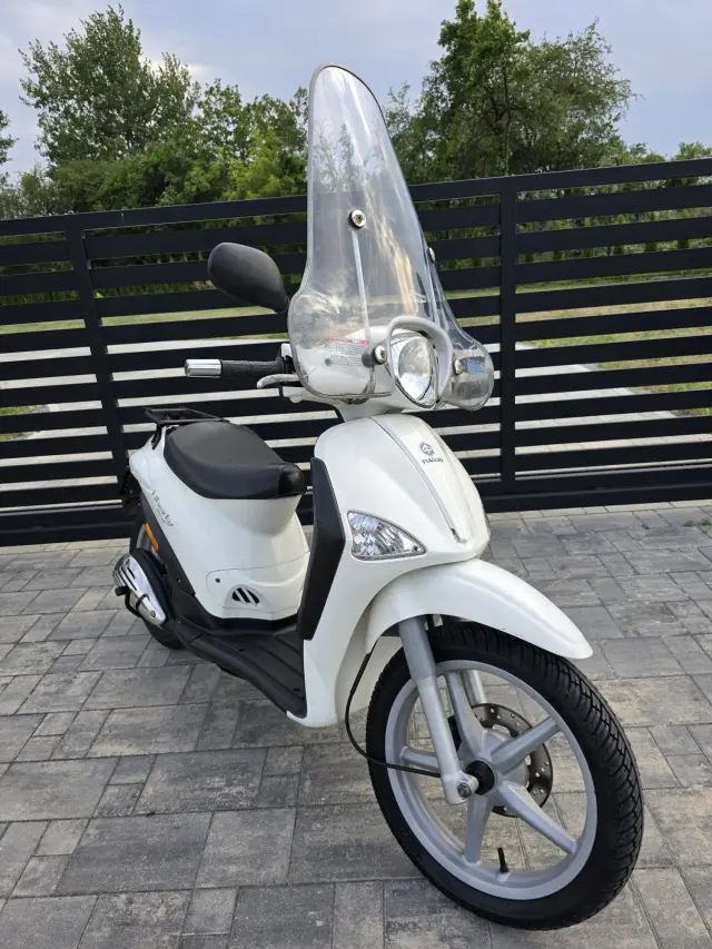 PIAGGIO Liberty  