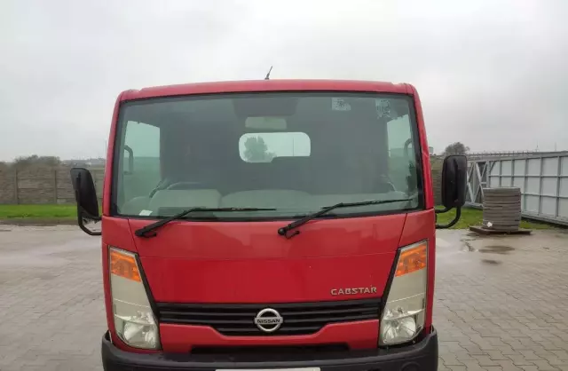 NISSAN Cabstar 