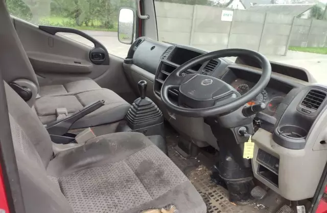 NISSAN Cabstar 