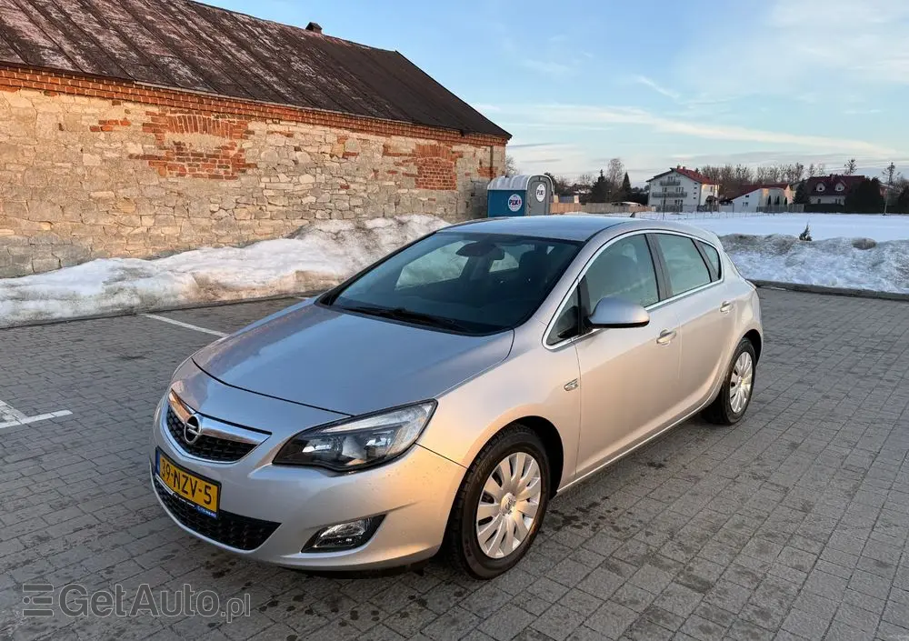 OPEL Astra 1.4 Turbo