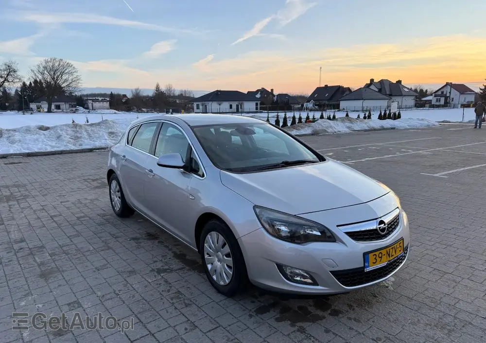 OPEL Astra 1.4 Turbo