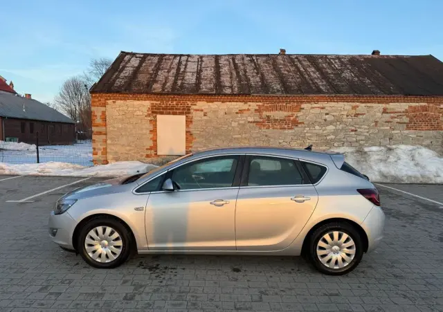 OPEL Astra 1.4 Turbo