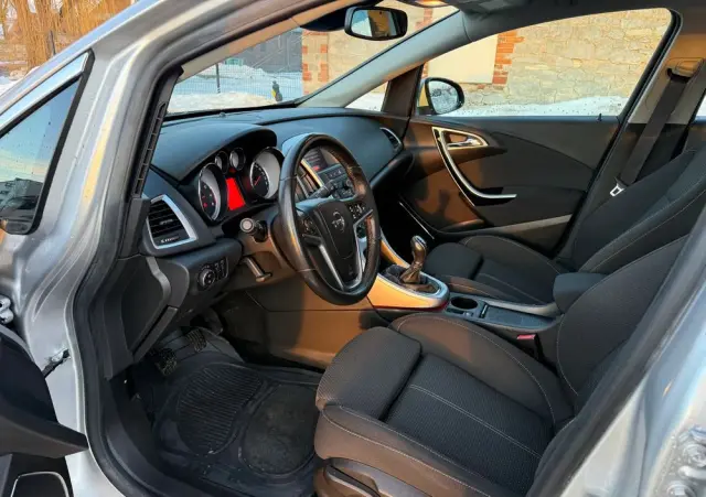 OPEL Astra 1.4 Turbo