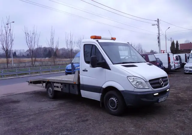 MERCEDES-BENZ SPRINTER 