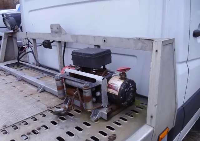 MERCEDES-BENZ SPRINTER 