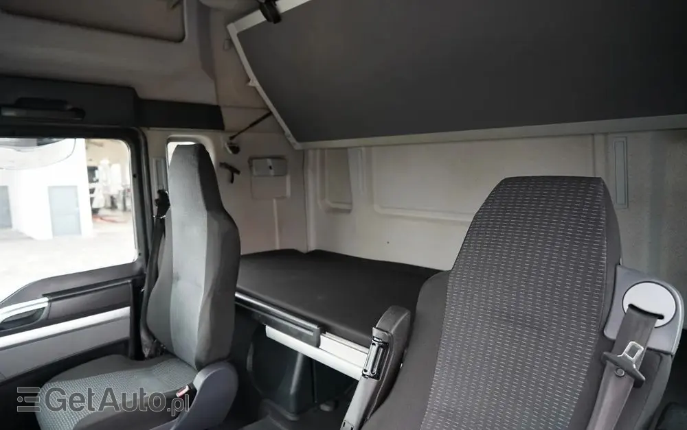 MAN TGS 26.440 / 6X2 / SKRZYNIOWY 7,5 M / OŚ PODNOSZONA  + HDS PALFINGER PK 18002  / MAX UDŹWIG: 6 000 KG / STEROWANIE RADIOWE / ROTATOR / KLIMA POSTOJOWA /  MANUAL / EURO 6 