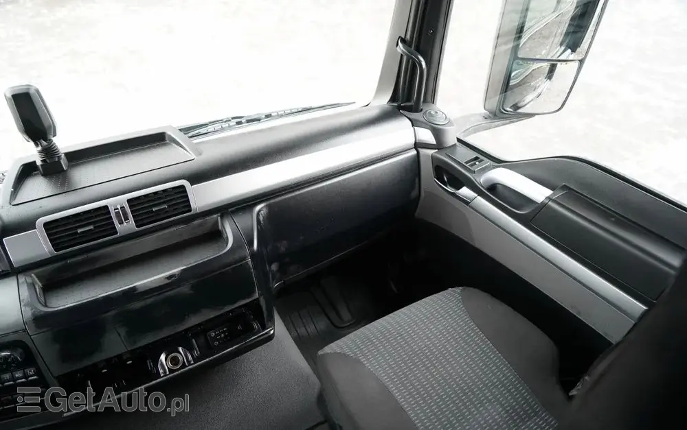 MAN TGS 26.440 / 6X2 / SKRZYNIOWY 7,5 M / OŚ PODNOSZONA  + HDS PALFINGER PK 18002  / MAX UDŹWIG: 6 000 KG / STEROWANIE RADIOWE / ROTATOR / KLIMA POSTOJOWA /  MANUAL / EURO 6 