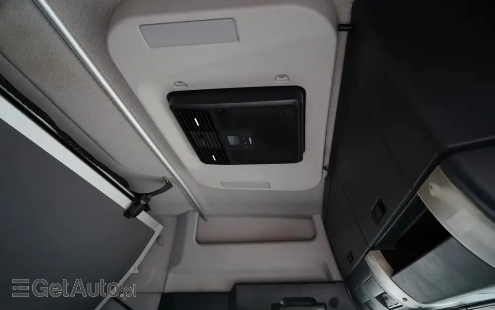 MAN TGS 26.440 / 6X2 / SKRZYNIOWY 7,5 M / OŚ PODNOSZONA  + HDS PALFINGER PK 18002  / MAX UDŹWIG: 6 000 KG / STEROWANIE RADIOWE / ROTATOR / KLIMA POSTOJOWA /  MANUAL / EURO 6 