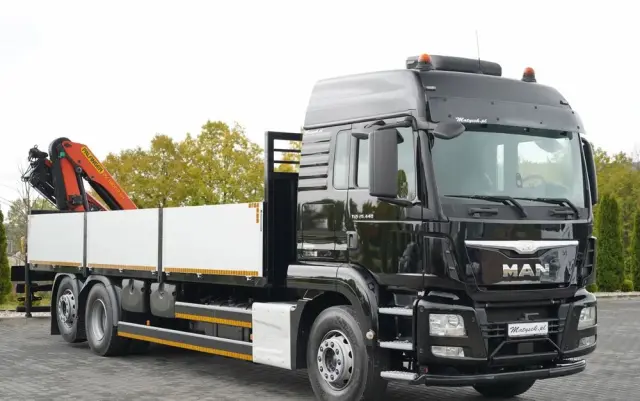 MAN TGS 26.440 / 6X2 / SKRZYNIOWY 7,5 M / OŚ PODNOSZONA  + HDS PALFINGER PK 18002  / MAX UDŹWIG: 6 000 KG / STEROWANIE RADIOWE / ROTATOR / KLIMA POSTOJOWA /  MANUAL / EURO 6 