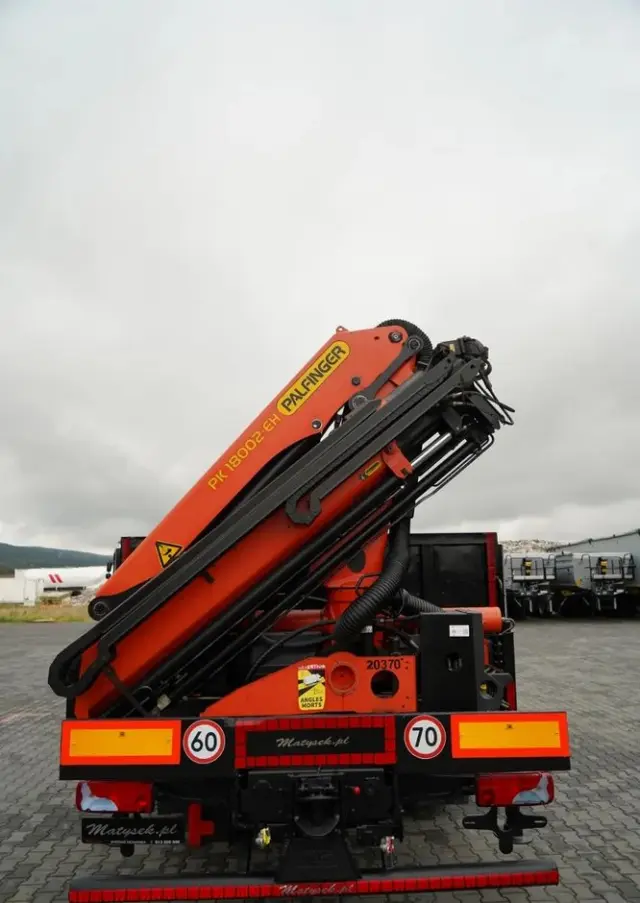 MAN TGS 26.440 / 6X2 / SKRZYNIOWY 7,5 M / OŚ PODNOSZONA  + HDS PALFINGER PK 18002  / MAX UDŹWIG: 6 000 KG / STEROWANIE RADIOWE / ROTATOR / KLIMA POSTOJOWA /  MANUAL / EURO 6 