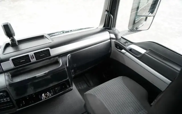 MAN TGS 26.440 / 6X2 / SKRZYNIOWY 7,5 M / OŚ PODNOSZONA  + HDS PALFINGER PK 18002  / MAX UDŹWIG: 6 000 KG / STEROWANIE RADIOWE / ROTATOR / KLIMA POSTOJOWA /  MANUAL / EURO 6 