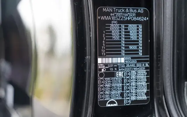 MAN TGS 26.440 / 6X2 / SKRZYNIOWY 7,5 M / OŚ PODNOSZONA  + HDS PALFINGER PK 18002  / MAX UDŹWIG: 6 000 KG / STEROWANIE RADIOWE / ROTATOR / KLIMA POSTOJOWA /  MANUAL / EURO 6 