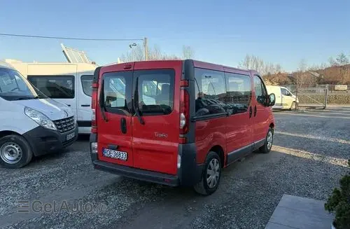 RENAULT Trafic 