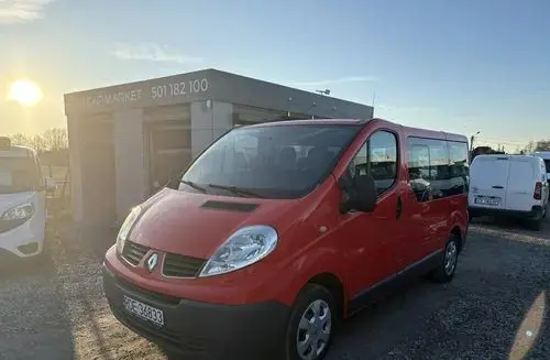 RENAULT Trafic 