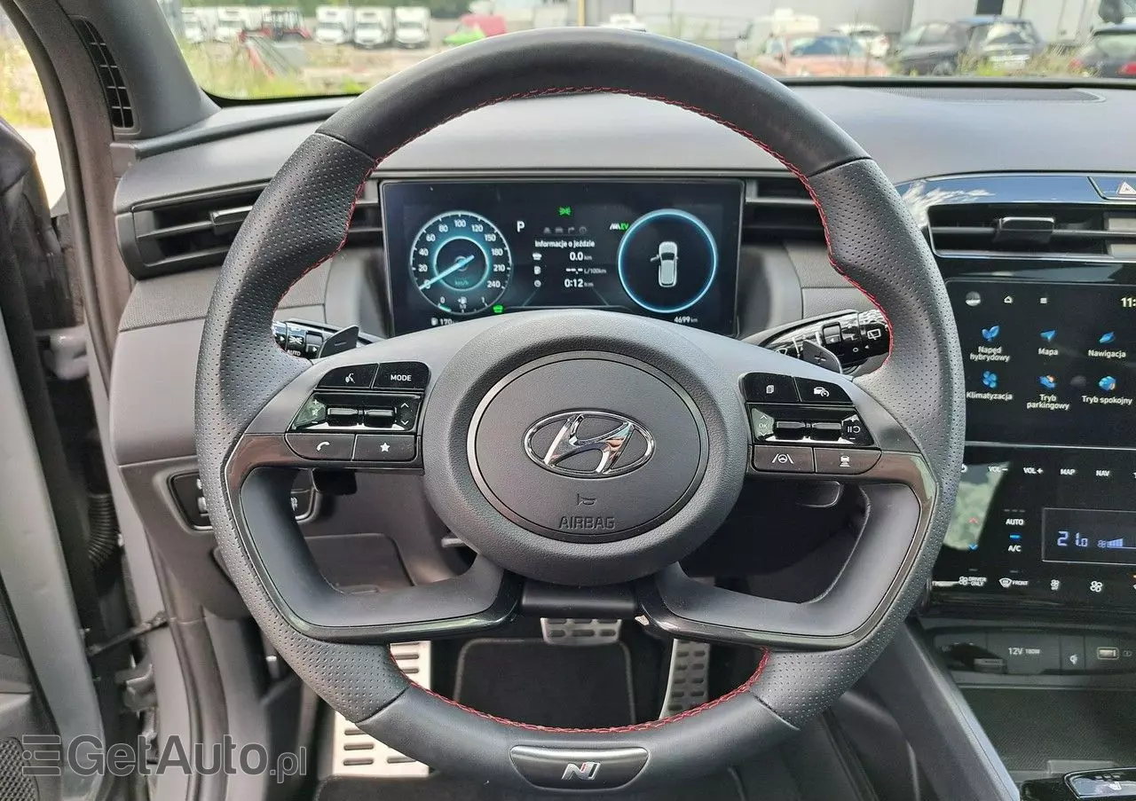 HYUNDAI Tucson 