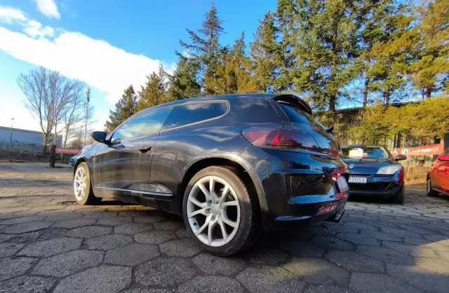 VOLKSWAGEN Scirocco 