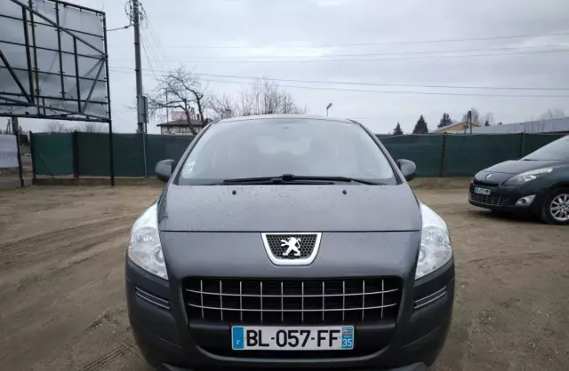 PEUGEOT 3008 