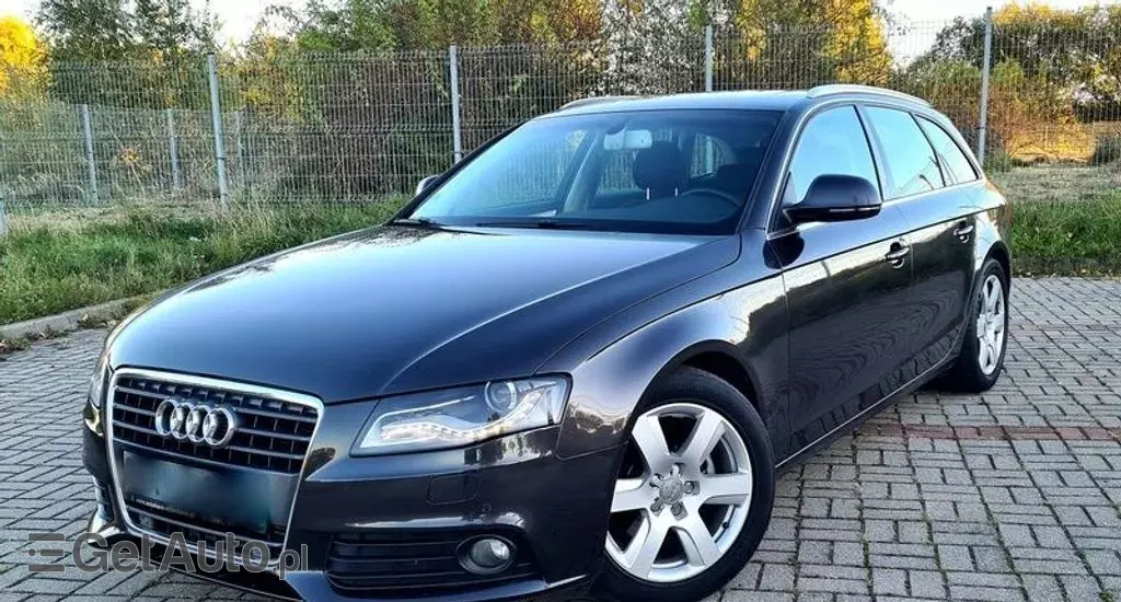 AUDI A4 