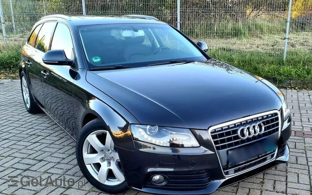 AUDI A4 