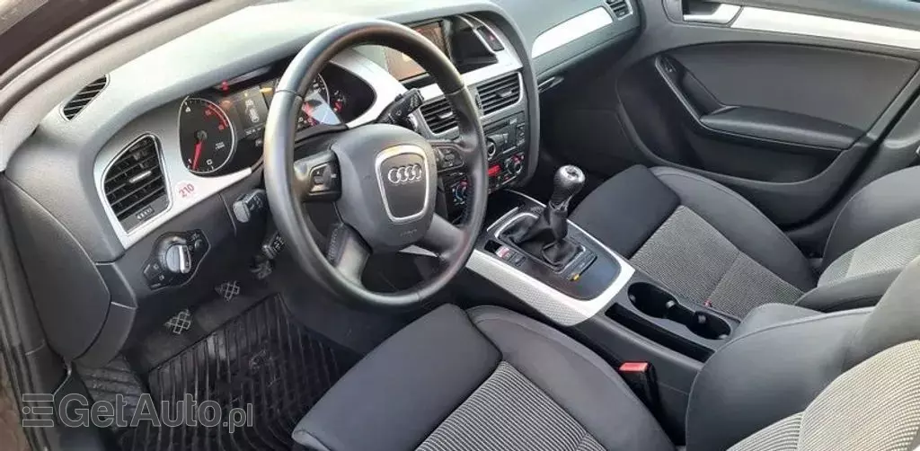 AUDI A4 