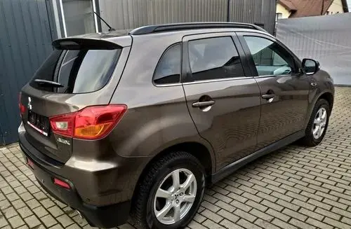 MITSUBISHI ASX 