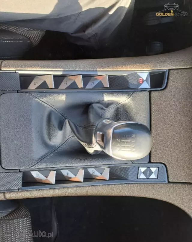 DS AUTOMOBILES DS 7 Crossback 