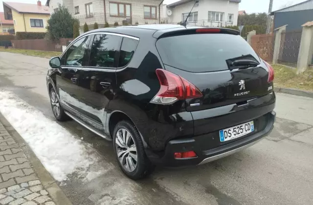 PEUGEOT 3008 