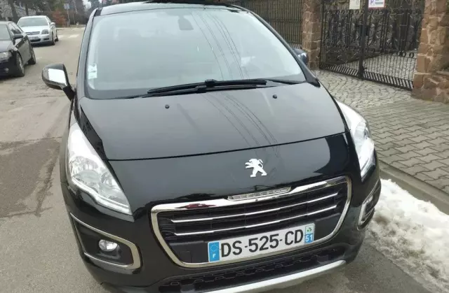 PEUGEOT 3008 