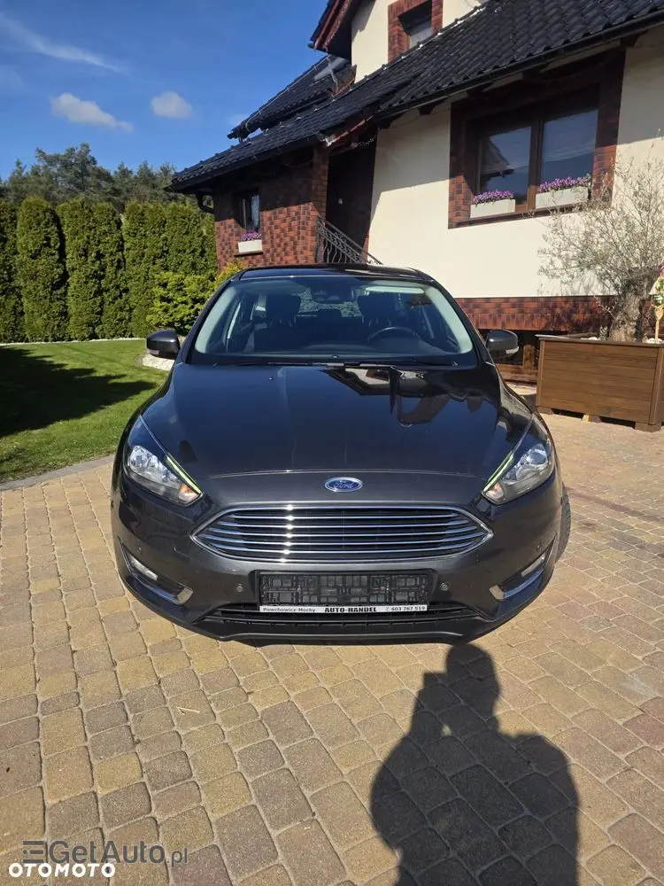 FORD Focus 1.0 EcoBoost Titanium
